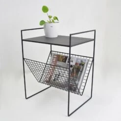 LOFT42 Maggy Bijzettafel Met Tijdschriften- Of Krantenbak - Zwart - 47x36x29